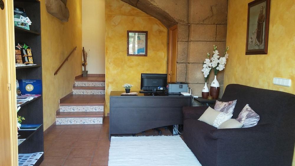 Hostal Sant Roc 博特阿瑞尔 外观 照片