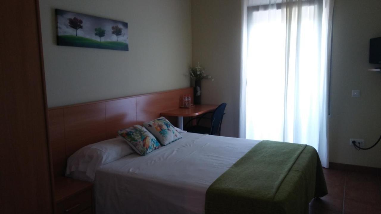 Hostal Sant Roc 博特阿瑞尔 外观 照片